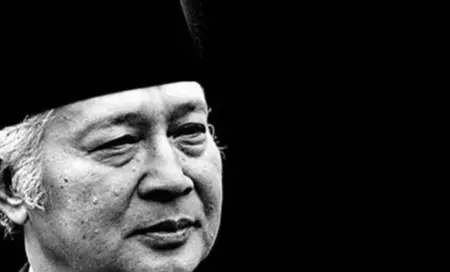 Front Pembebasan Rakyat dan Aktivis 98 Tolak Soeharto Bergelar Pahlawan Nasional Foto BeritaJatim.com
