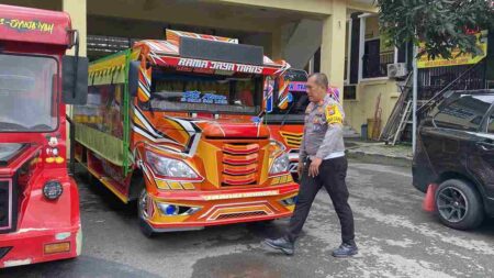 Polres Blitar Kota Amankan 4 Kereta Kelinci Ilegal, Bahayakan Nyawa Penumpang! Foto BeritaJatim.com