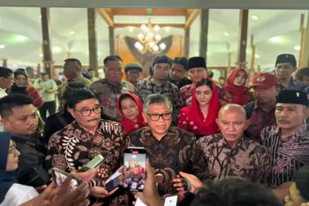 Megawati Peringati 70 Tahun KAA di Blitar, Bukti Visi Bung Karno Ubah Peradaban Dunia Foto BeritaJatim.com