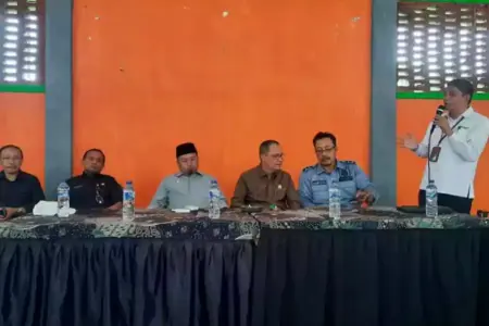 Kejari Pastikan Kemitraan Perhutani–Petani Bondowoso Berjalan Sesuai Aturan Foto BeritaJatim.com