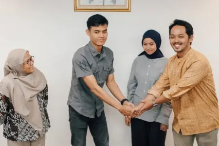 KAI Commuter Mediasi Polemik Tumbler Tuku Hilang, Kedua Pihak Sepakat Damai Foto BeritaJatim.com