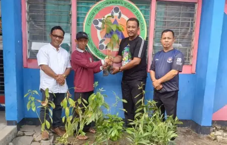 FPRB Jombang Luncurkan Gerakan Konservasi 1.000 Pohon untuk Mitigasi Bencana Foto BeritaJatim.com