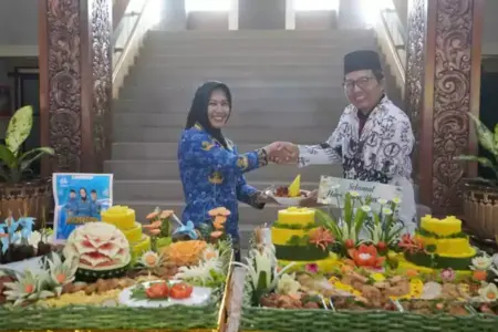 Pemkot Mojokerto Gelar Upacara HUT Korpri, PGRI, dan Hari Guru Nasional 2025 Foto BeritaJatim.com