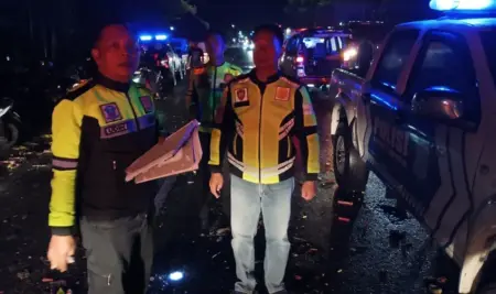 Tabrakan Pikap dan Truk di Jombang: Dua Orang Tewas di Tempat, Satu Luka Berat Foto BeritaJatim.com
