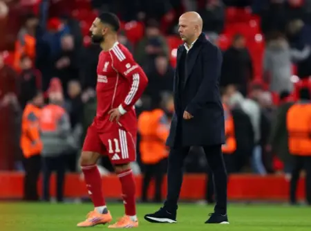Liverpool FC Porak-Poranda! Posisi Arne Slot Terancam dengan 9 Kalah dari 12 Laga Foto BeritaJatim.com