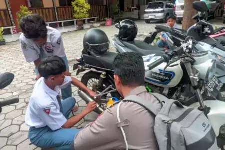 Operasi Zebra di Lumajang Digelar Selama Dua Minggu, Anak Sekolah Masuk Kategori Sasaran Foto BeritaJatim.com
