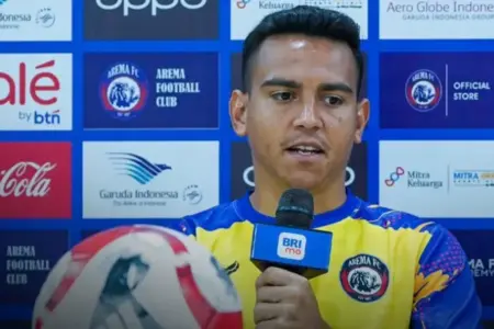 Pemain Arema FC Janji Menang atas Persija di Kandang, Valdeci: Aremania Harus Hadir! Foto BeritaJatim.com