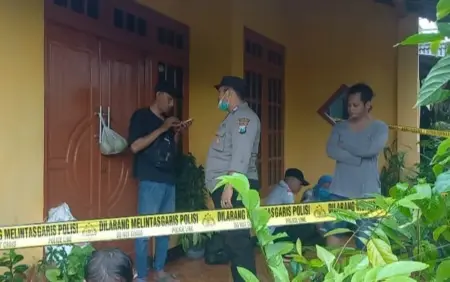 Hasil Autopsi Terungkap, Kematian Ibu Rumah Tangga di Jombang Dipastikan Pembunuhan Foto BeritaJatim.com
