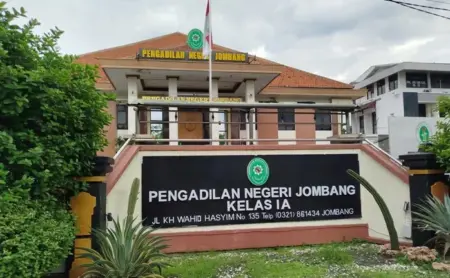 Mantan Ketua Pengadilan Negeri Jombang Digugat Perbuatan Melawan Hukum Foto BeritaJatim.com