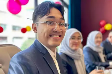 DPR Sambut Sekolah Bisa Ajukan Perbaikan Gedung Lewat Online Foto BeritaJatim.com