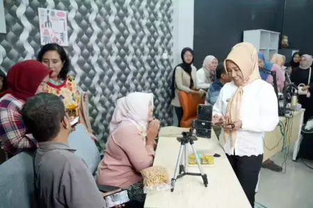 Wali Kota Dorong UMKM Mojokerto Naik Kelas Lewat Penguatan Branding dan Pemasaran Digital Foto BeritaJatim.com