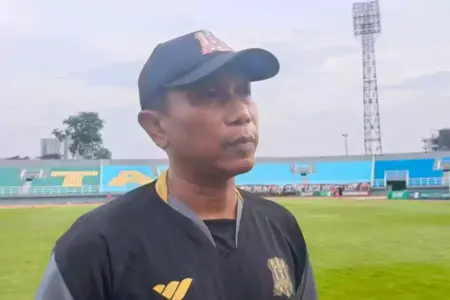 Widodo Cahyono Putro Tegaskan Deltras FC Siap Bangkit Lawan Persiba Balikpapan Foto BeritaJatim.com