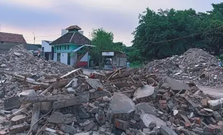Warga Kampung Taman Pelangi Mengaku Akan Terus Bertahan Foto BeritaJatim.com