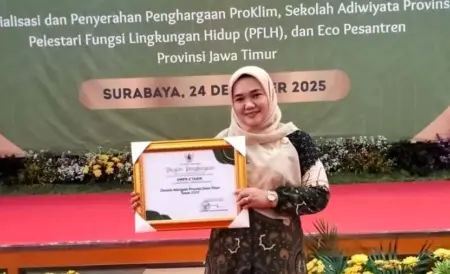 SMPN 2 Tarik Sidoarjo Raih Penghargaan Sekolah Adiwiyata Provinsi Jatim 2025 Foto BeritaJatim.com