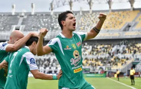Usai Paceklik Kemenangan, Ini Kunci Persebaya Borong Gol Lawan Persijab Foto BeritaJatim.com
