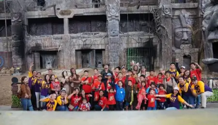 Premier Place Hotel Ajak Anak Panti Wisata Edukasi ke Taman Safari Foto BeritaJatim.com