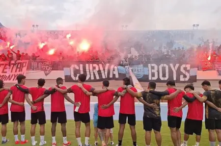 Pak Yes: Persela Tidak Akan Buyar Foto BeritaJatim.com