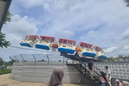 Liburan Anti Boncos, Rp60 Ribu Sudah Bisa Seru-Seruan 44 Wahana di Blitar Park Foto BeritaJatim.com