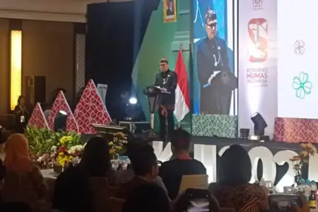 Boy Kelana: Humas Bukan Lagi Pendukung, Tapi Aktor Strategis Penjaga Kedaulatan Informasi Foto BeritaJatim.com