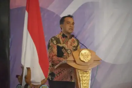 Pemkab Bangkalan Bentuk Satgas Investasi, Bupati Lukman Hakim Jamin Kemudahan Izin Foto BeritaJatim.com