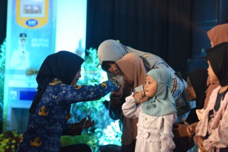ATM Beras Mapan Resmi Beroperasi, Wali Kota Kediri: Ringankan Beban Ekonomi Masyarakat Foto BeritaJatim.com