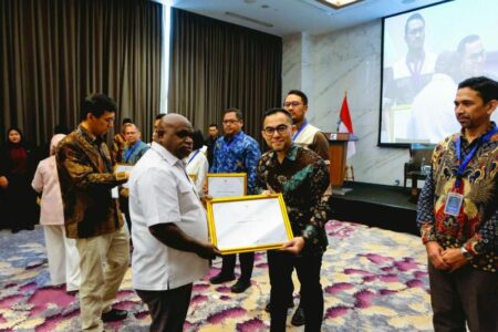 Merdeka Copper Gold Sabet Platinum Global, Buktikan ESG Adalah ‘DNA’ Bisnis Inti Foto BeritaJatim.com