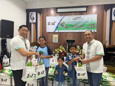 Tutup Tahun Penuh Makna, BAF Bagikan 1.000 Bingkisan Akhir Tahun dan Paket Gizi untuk Anak Panti Asuhan Foto BeritaJatim.com