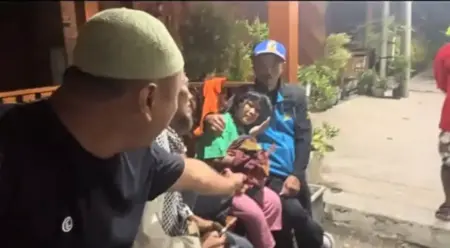 Viral Kisah Pilu Ayah-Anak di Pasuruan, Bupati Rusdi Tegaskan Sudah Beri Bantuan Sebelum Ramai di Medsos Foto BeritaJatim.com