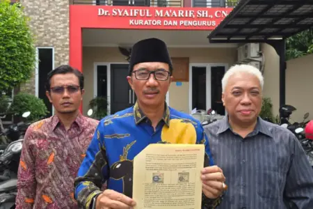 Tanda Tangan Rasiyo Diduga Dipalsukan, Kuasa Hukum Adhy: Pengangkatan CEO RS Pura Raharja Tidak Sah Foto BeritaJatim.com