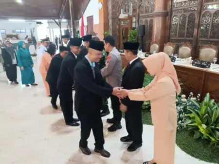Satu ASN di Tulungagung Akan Pensiun Akhir Bulan Ini, Malah Kena Mutasi Foto BeritaJatim.com