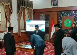 Bupati Pamekasan Lantik Taufikurrahman sebagai Pj Sekda Foto BeritaJatim.com