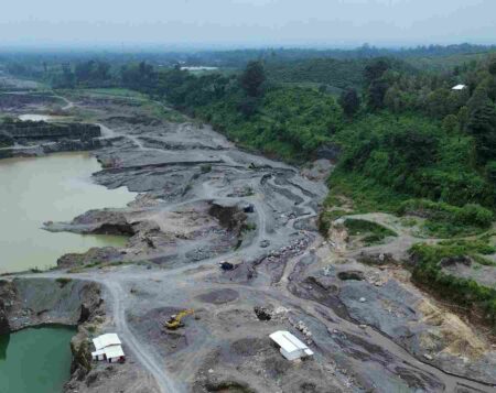 Dilema Galian C Blitar: Cuan Masuk Kas Daerah, Lumpur Masuk Sawah Warga Foto BeritaJatim.com