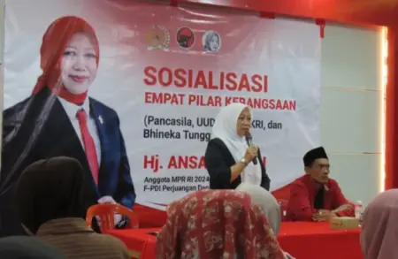 Anggota DPR RI Hj Ansari Ingatkan Kader PDIP Pamekasan Pentingnya Nilai 4 Pilar Foto BeritaJatim.com