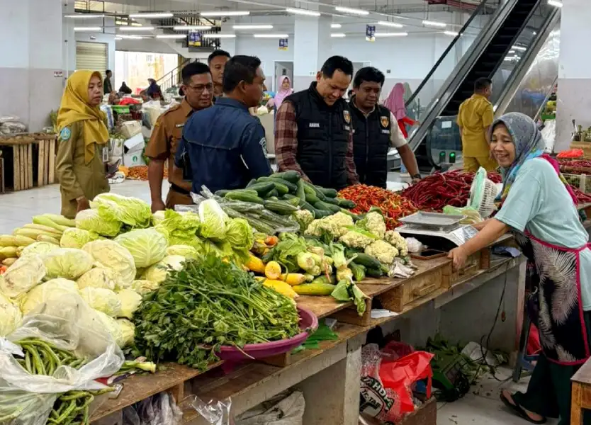 Satgas Pangan Ponorogo Pastikan Harga Bahan Pokok Stabil Jelang Nataru Foto BeritaJatim.com
