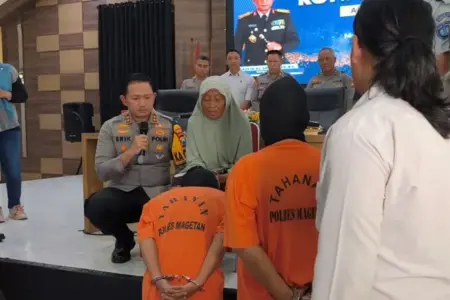 Dua Perampok Lansia Modus Antar Undangan Pengajian Ditangkap di Hotel Sarangan Magetan Foto BeritaJatim.com