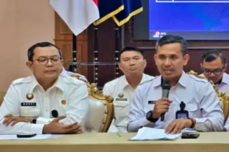 Imigrasi Surabaya Tutup 2025 dengan Kinerja Optimal, Serapan Anggaran Capai 99,95 Persen Foto BeritaJatim.com