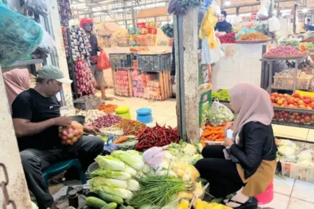 Jelang Nataru 2025, Harga Cabai di Lamongan Melejit Foto BeritaJatim.com