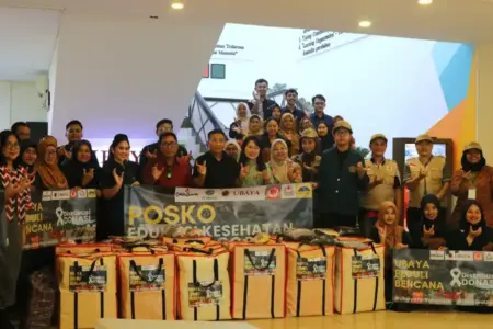 Ubaya Kirim Relawan dan Bantuan Ratusan Juta untuk Korban Banjir Sumatra Foto BeritaJatim.com