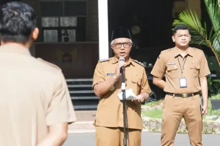 Wawali Kediri Apresiasi Kinerja ASN dan Ingatkan Optimalisasi Serapan APBD 2025 Foto BeritaJatim.com