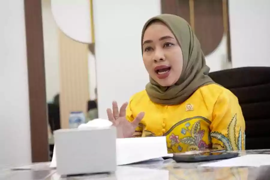 DPR Desak Pemerintah Cabut Izin Perusahaan Perusak Lingkungan Foto BeritaJatim.com