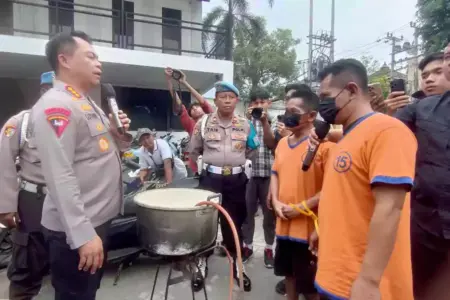 Warga Pasuruan Produksi LPG Suntik, Sebulan Untung Rp 450 Juta Foto BeritaJatim.com