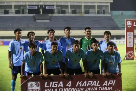 Lamongan FC Terpuruk di Laga Perdana Liga 4 Jawa Timur, Pelatih Sebut Mentalitas Jadi Masalah Utama Foto BeritaJatim.com