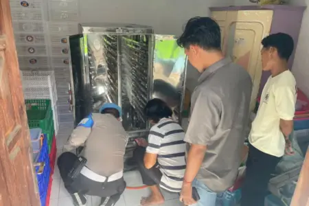 Polisi Selidiki Ledakan Dapur SPPG Ngoro Mojokerto Sebabkan 2 Pekerja Terluka Foto BeritaJatim.com