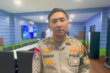 Antisipasi Macet Nataru, Satlantas Sidoarjo Minta Sopir Bus Tak Turunkan Penumpang di Luar Terminal Purabaya Foto BeritaJatim.com
