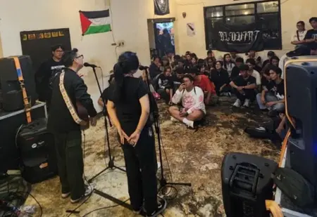 Solidarity For Sumatra: Aksi Solidaritas Musik di Jombang untuk Korban Banjir Bandang Foto BeritaJatim.com