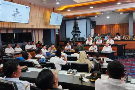 ADD Mojokerto 2026 Dipangkas Rp30 Miliar, Pemkab Janji Siltap Kades Tak Berkurang Foto BeritaJatim.com