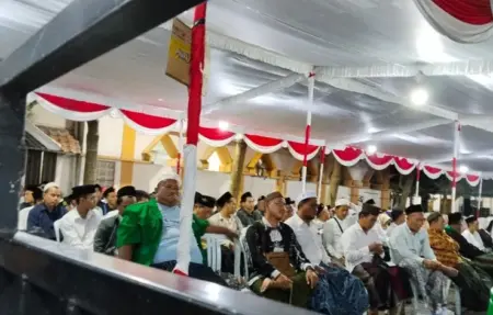 Puncak Haul ke-16 Gus Dur: Tokoh-tokoh Terkenal Bersatu dalam Momen Bersejarah di Tebuireng Jombang Foto BeritaJatim.com