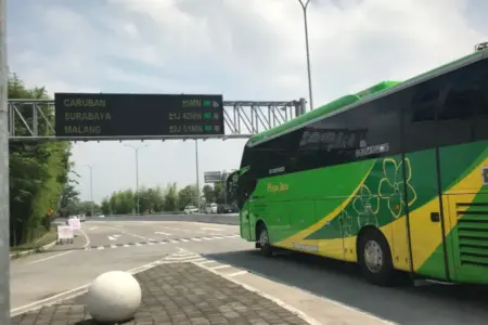 Antisipasi Kepadatan, Truk Sumbu Tiga Bakal Dilarang Masuk Tol Ngawi-Kertosono Foto BeritaJatim.com