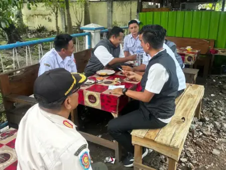 8 Orang ASN Bojonegoro Terjaring “Ngopi” Saat Jam Kerja, Ini Sanksinya! Foto BeritaJatim.com