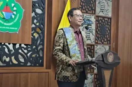Mahfud MD Tekankan Pentingnya Penegakan Hukum sebagai Fondasi Bangsa Foto BeritaJatim.com